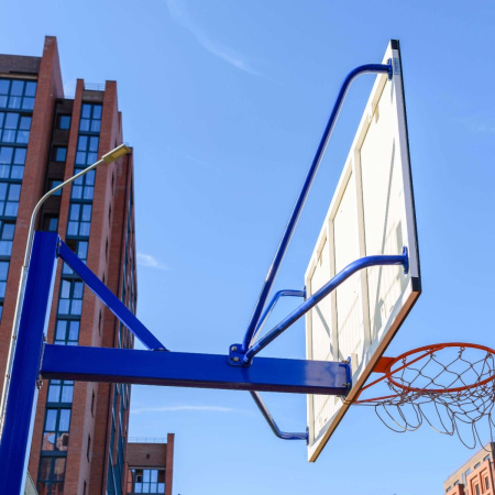 Баскетбольная стойка уличная одноопорная для игрового щита 1050х1800 мм вынос 1200 мм ZAVODSPORTA