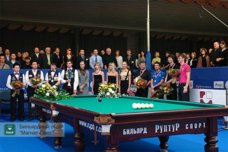 Бильярдный стол ”Магнат-Люкс”