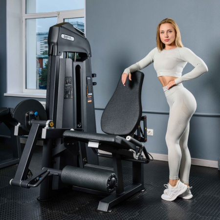 U3002C Разгибание ног сидя. Стек 109 кг