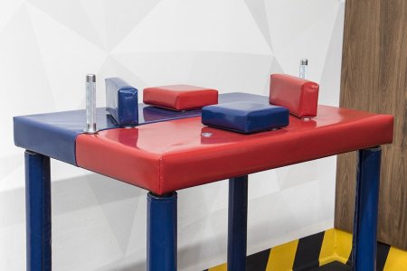 Стол для армрестлинга