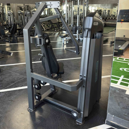 U3008C Жим от груди вертикальный. Стек 109 кг