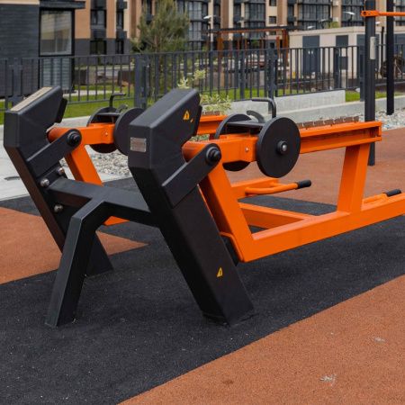 P-1813 Уличный тренажер Становая тяга с переменной нагрузкой ZAVODSPORTA