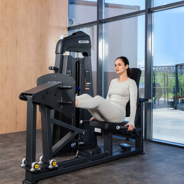 U3003C Жим ногами. Стек 115 кг