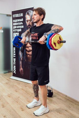 Памп-штанга Original FitTools PRO 20 кг