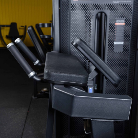 U3024D Глют-машина. Ягодичные. Стек 49 кг