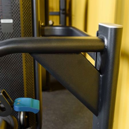 E7008JZ Жим от груди вертикальный. Стек 135 кг