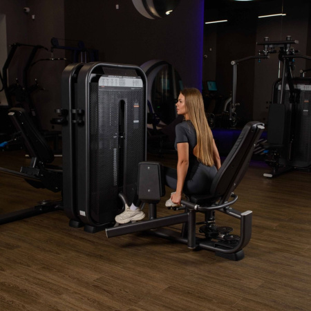 E7021JZ Сведение/Разведение ног сидя. Стек 135 кг