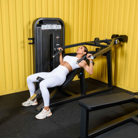 U3013D-JZ Наклонный грудной жим. Стек 135 кг