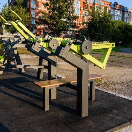 P-1800 Уличный тренажер Жим лежа с переменной нагрузкой ZAVODSPORTA