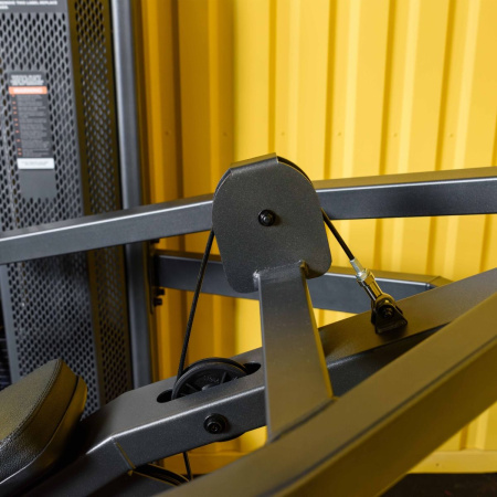 U3013D-JZ Наклонный грудной жим. Стек 135 кг