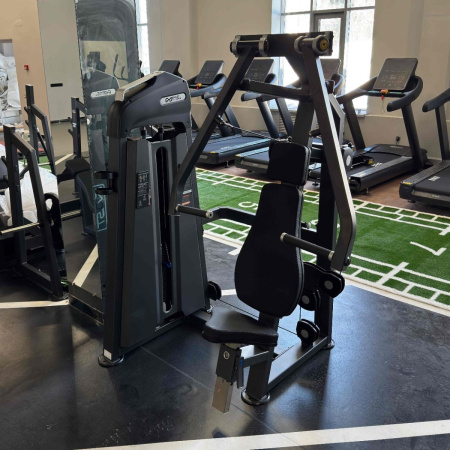 U3008C Жим от груди вертикальный. Стек 109 кг