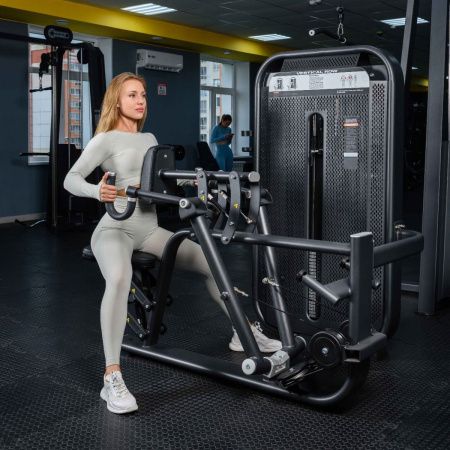 E7034JZ Гребная тяга с упором на грудь. Стек 135 кг