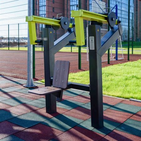 P-1801 Уличный тренажер Жим вверх с переменной нагрузкой ZAVODSPORTA