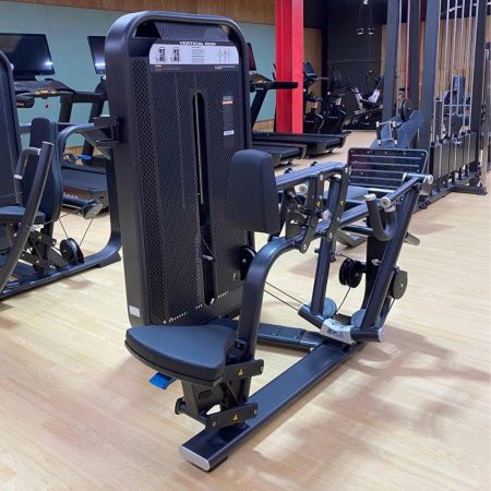 E7034JZ Гребная тяга с упором на грудь. Стек 135 кг