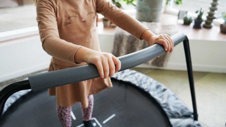 Батут Тигги 140 см с ручкой цвет лайм