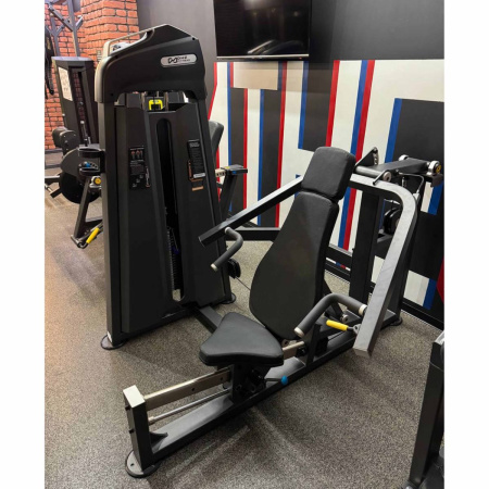 U3084C Жим от груди и плеч. Стек 110 кг